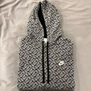 Nike Nsw Sports Essentials Aop Fleece Men's Hoodie Black-Grey